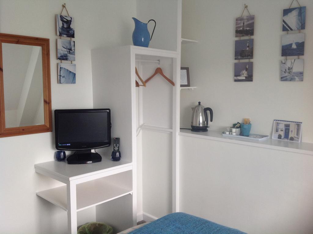Cambridge House Bed & Breakfast Торпойнт Екстериор снимка