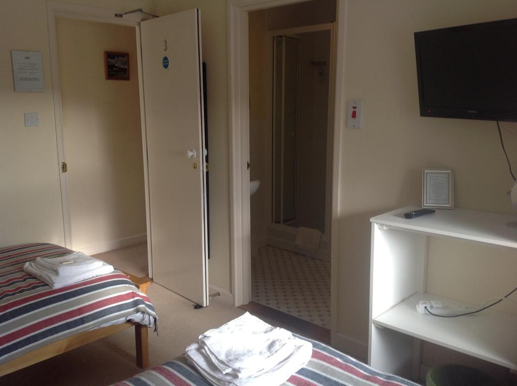Cambridge House Bed & Breakfast Торпойнт Екстериор снимка
