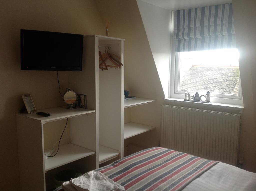 Cambridge House Bed & Breakfast Торпойнт Екстериор снимка