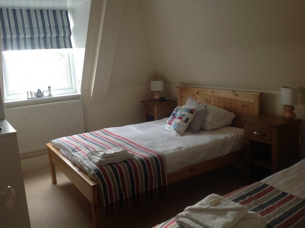 Cambridge House Bed & Breakfast Торпойнт Екстериор снимка