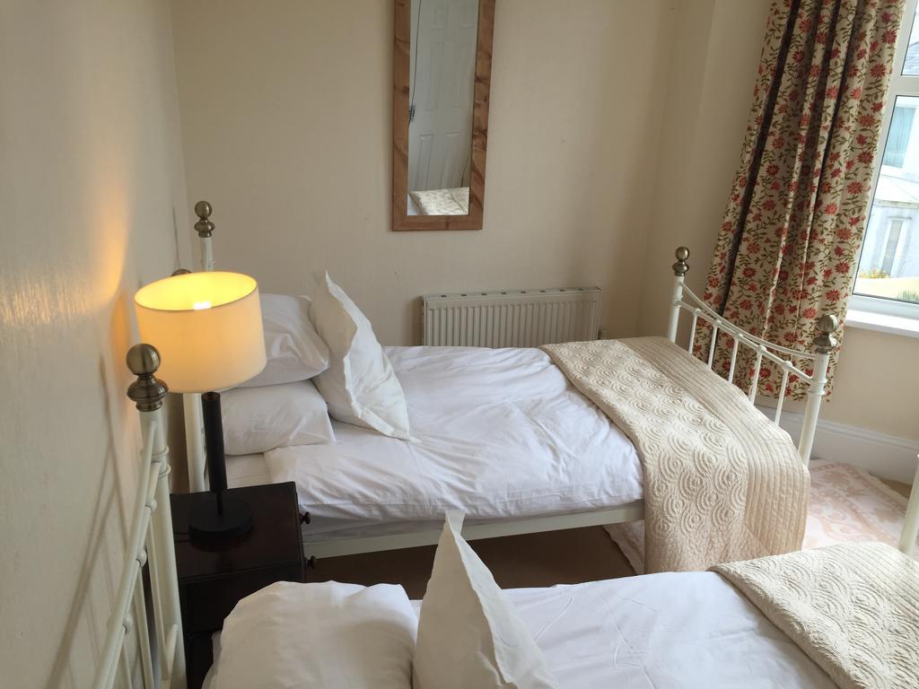 Cambridge House Bed & Breakfast Торпойнт Екстериор снимка