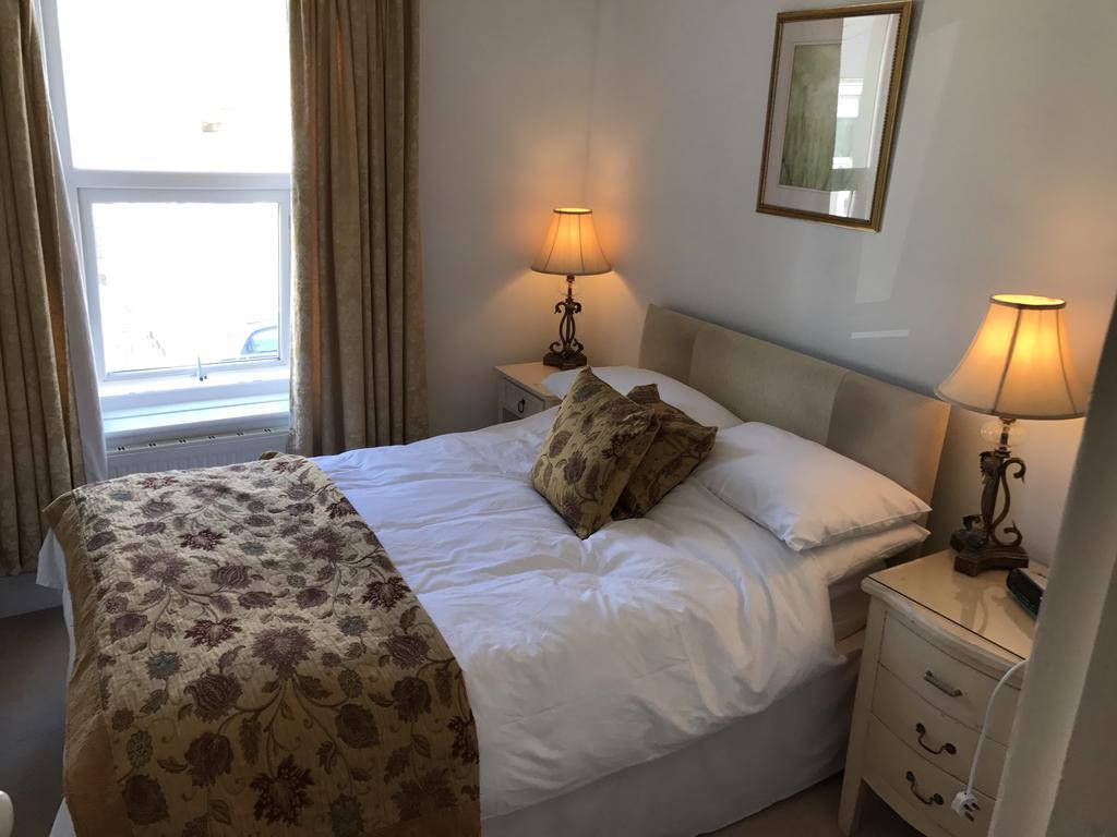 Cambridge House Bed & Breakfast Торпойнт Екстериор снимка